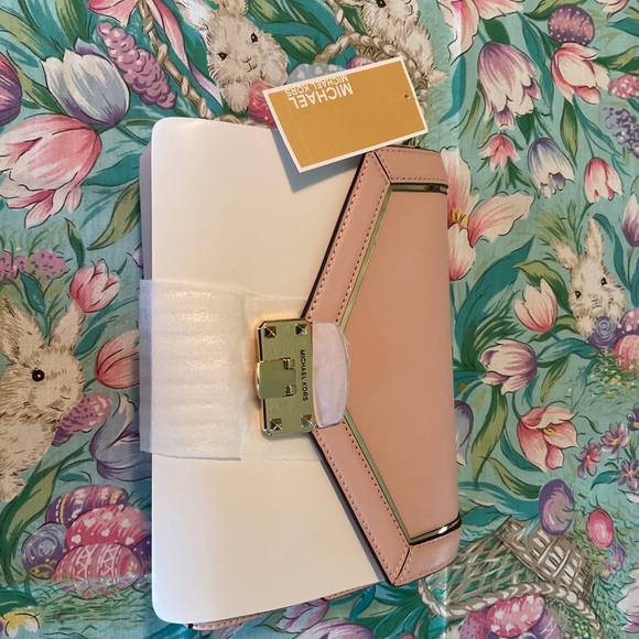 Michael Kors Authentic Designers bag - Picture 2 of 4